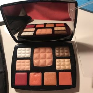 CHANEL Makeup - Chanel Travel Makeup Palette Voyage CHANEL Makeup - Chanel Travel Makeup Palette Voyage